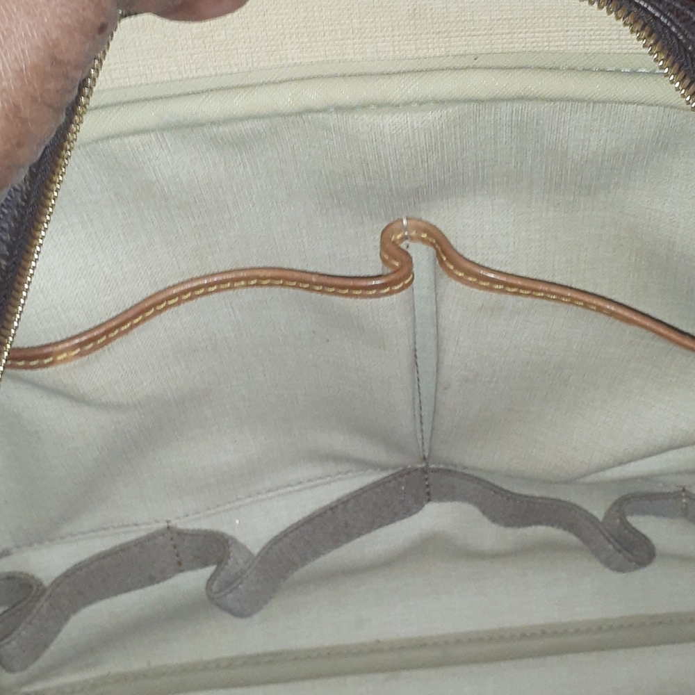 Vintage Louis Deauville Bag - Picture 7 of 16